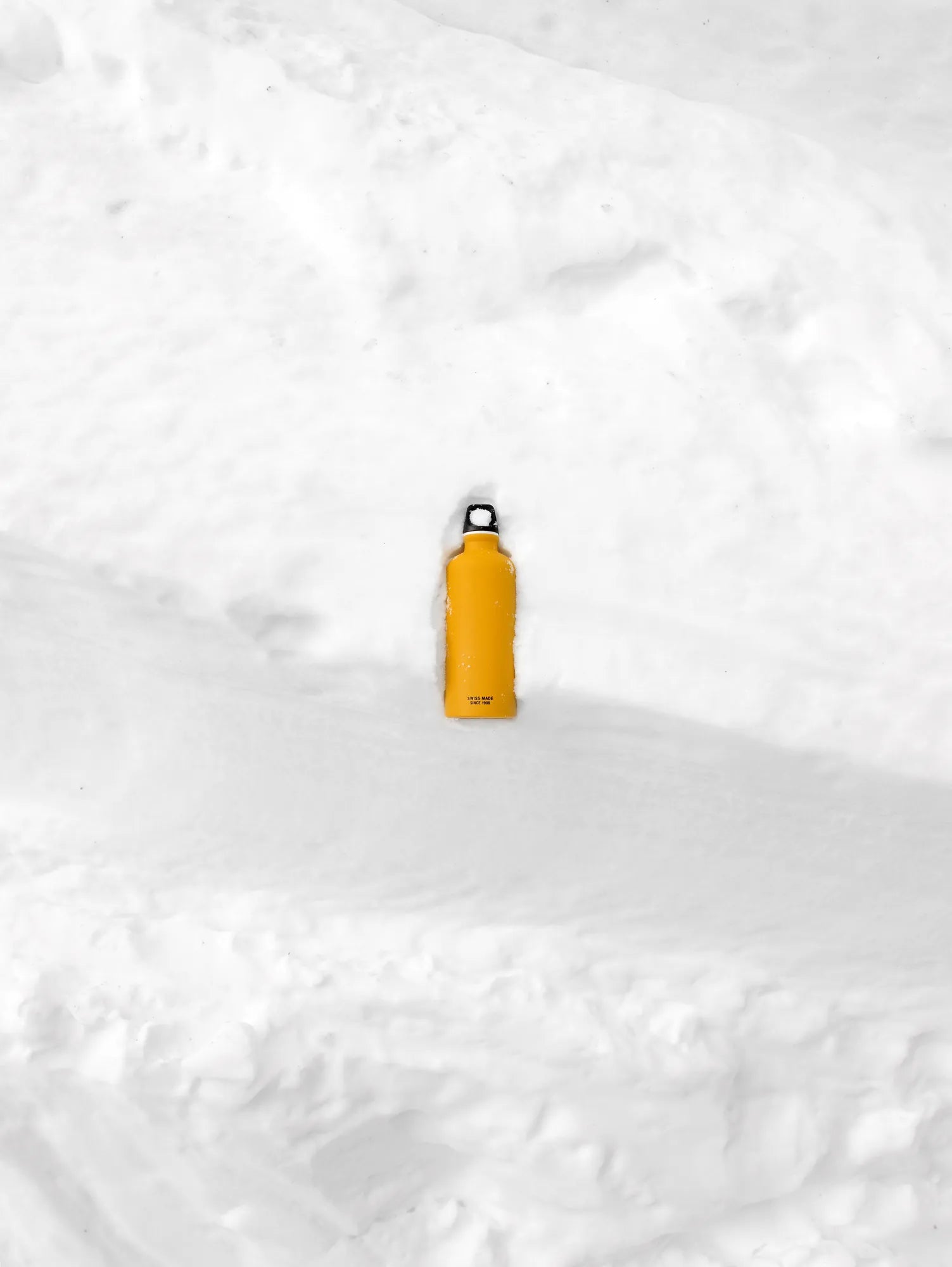 8777.00_0.6L_traveller_mustard_touch_1-lp